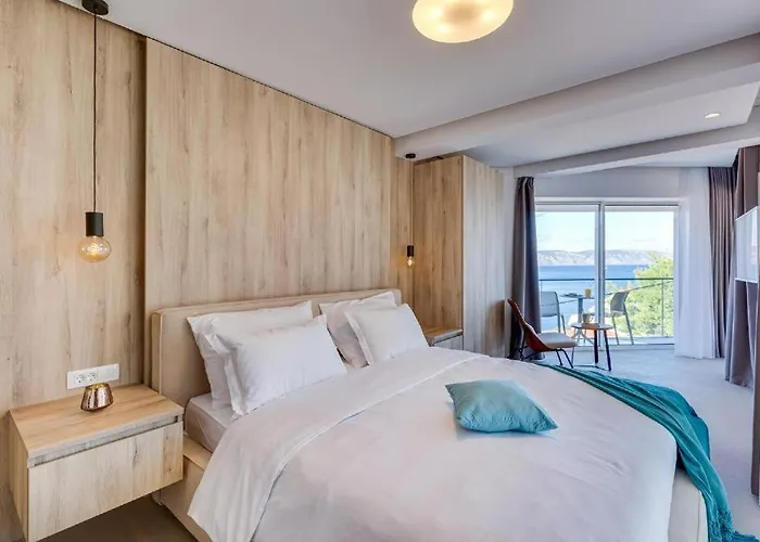 Luxe 2 Pools, Sauna فيلة