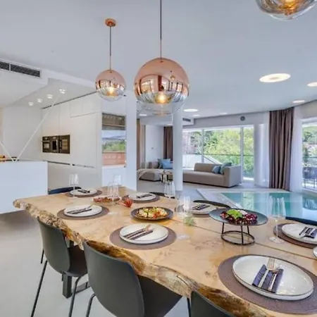 Villa Luxe 2 Pools, Sauna *