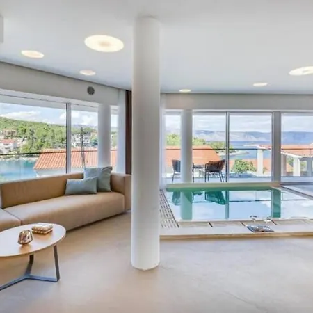 Villa Luxe 2 Pools, Sauna Vrboska