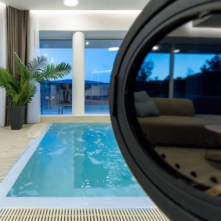Luxe 2 Pools, Sauna Villa Vrboska