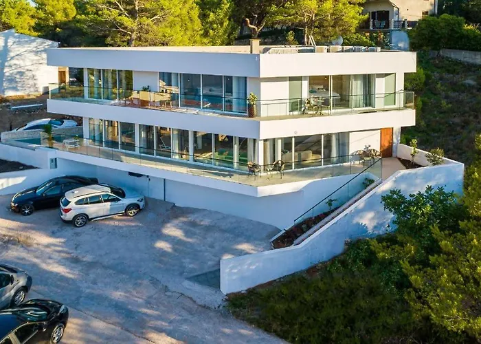 Luxe 2 Pools, Sauna Вилла