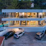 Luxe 2 Pools, Sauna Villa Vrboska
