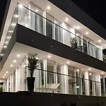 Luxe 2 Pools, Sauna Villa Vrboska