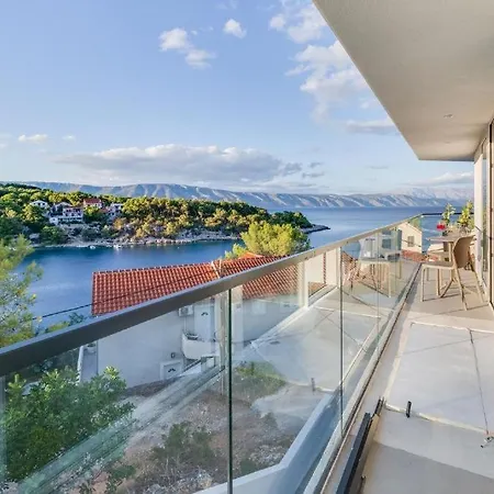 Luxe 2 Pools, Sauna Villa *