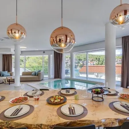 Luxe 2 Pools, Sauna