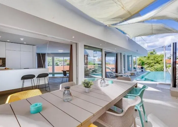 Luxe 2 Pools, Sauna * Vrboska