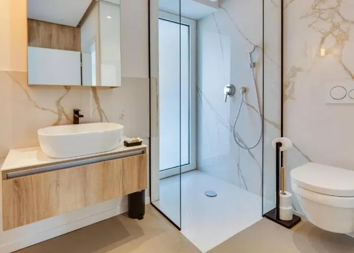 Luxe 2 Pools, Sauna Villa